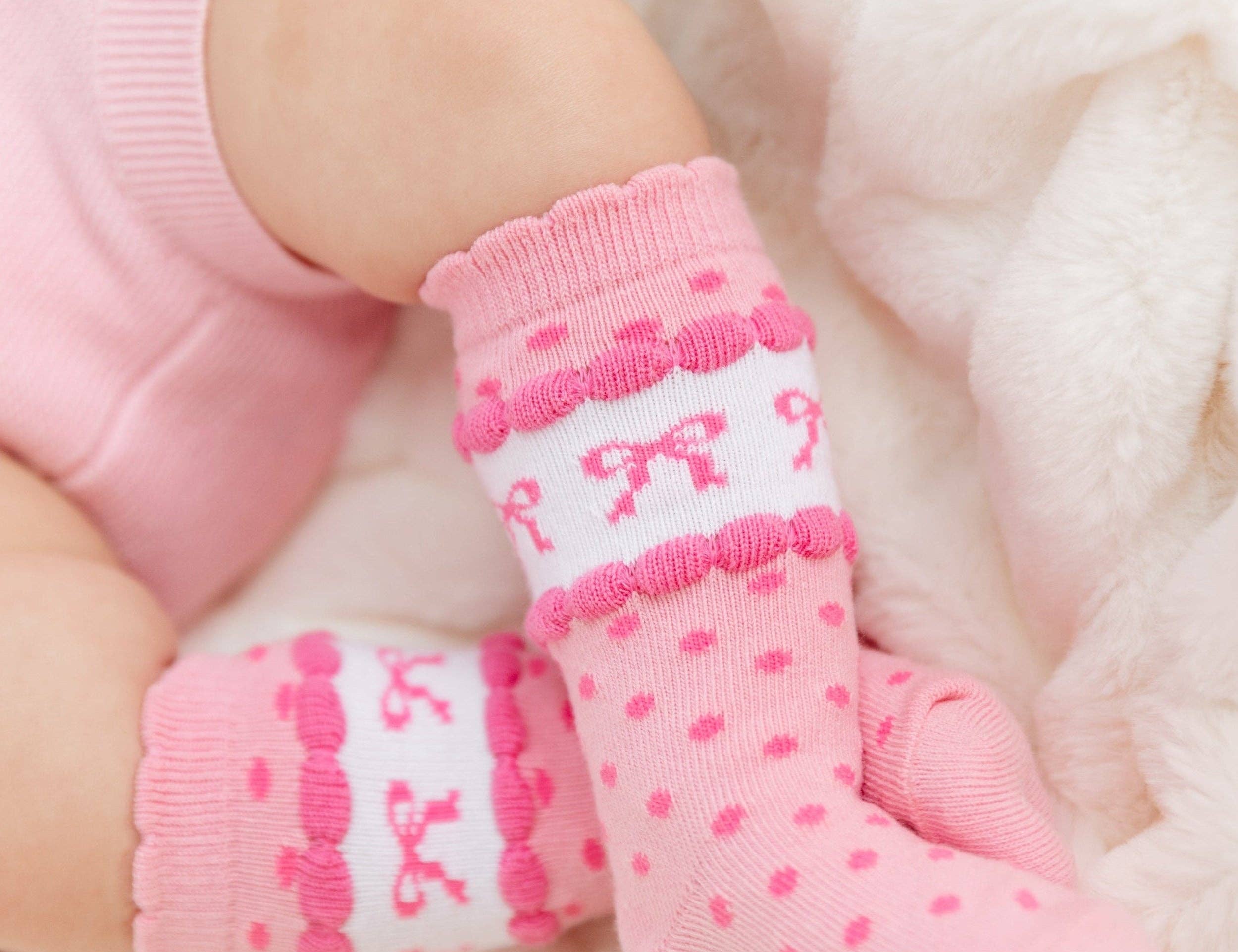 Pink Bow Scalloped Knee Socks