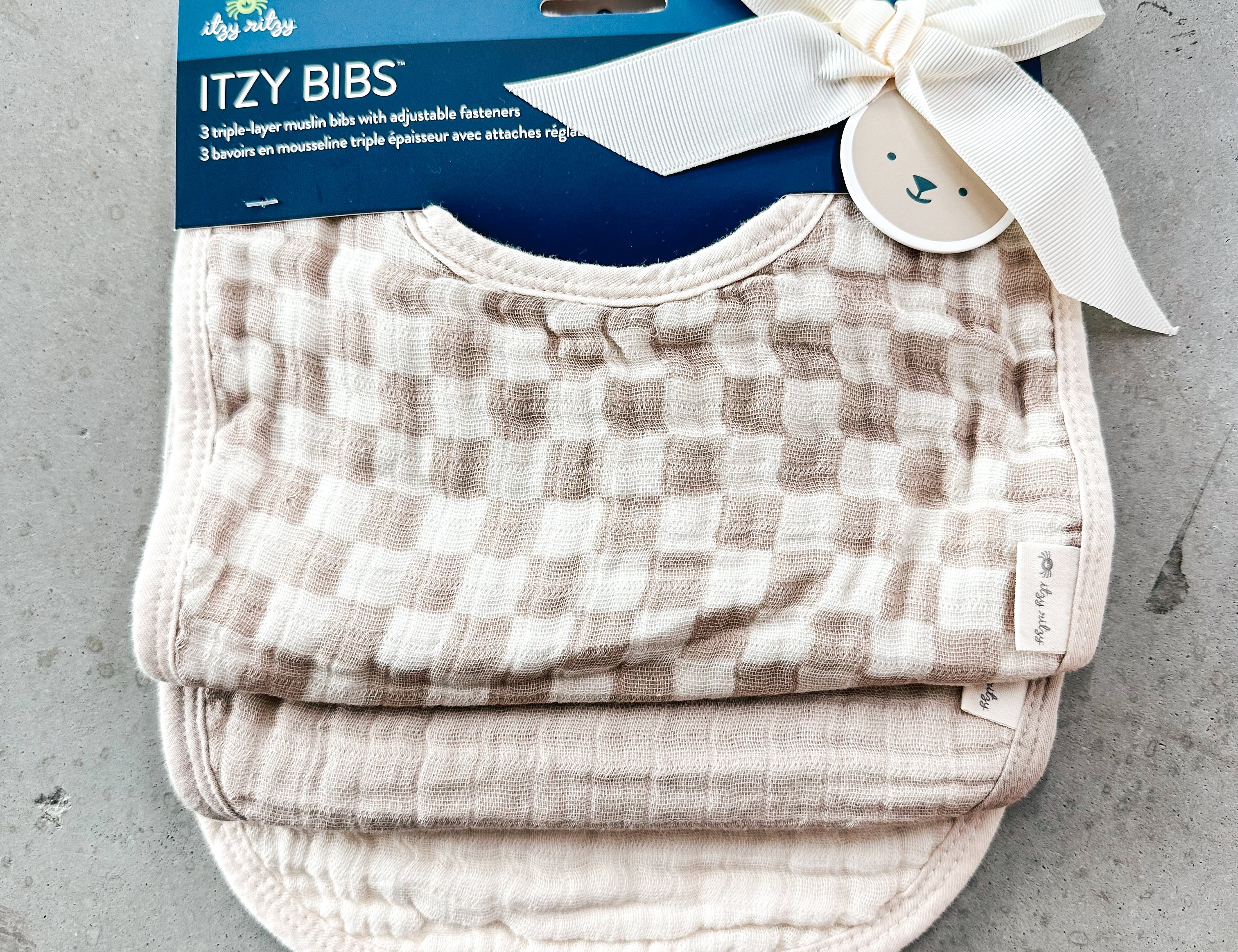 Muslin Bibs Itzy Ritzy