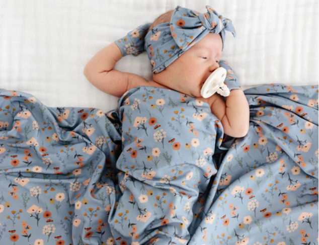 Lou Lou Swaddle